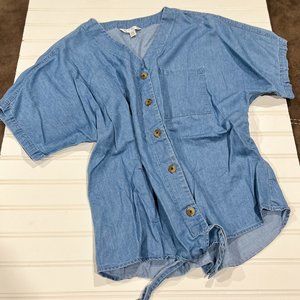 Time and Tru Women’s Chambray Utility Top